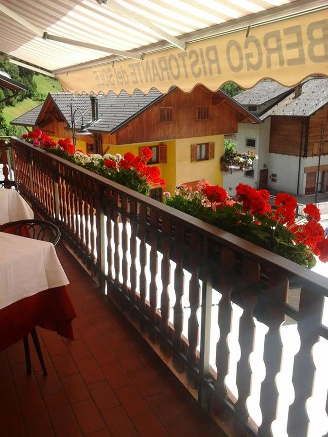Albergo Ristorante Sole Mezzoldo Extérieur photo