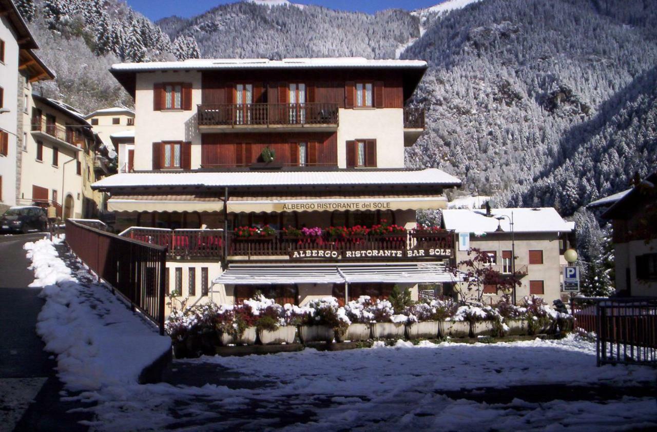 Albergo Ristorante Sole Mezzoldo Extérieur photo